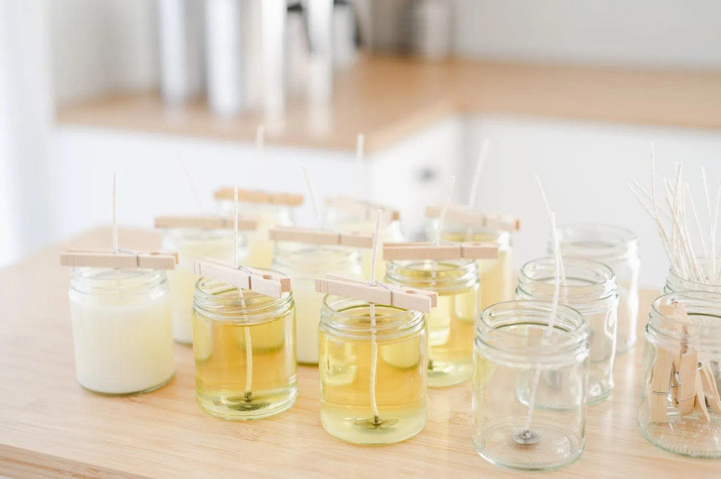 Fragrances Oils vs. Essential Oils in Candles: What's the Difference?