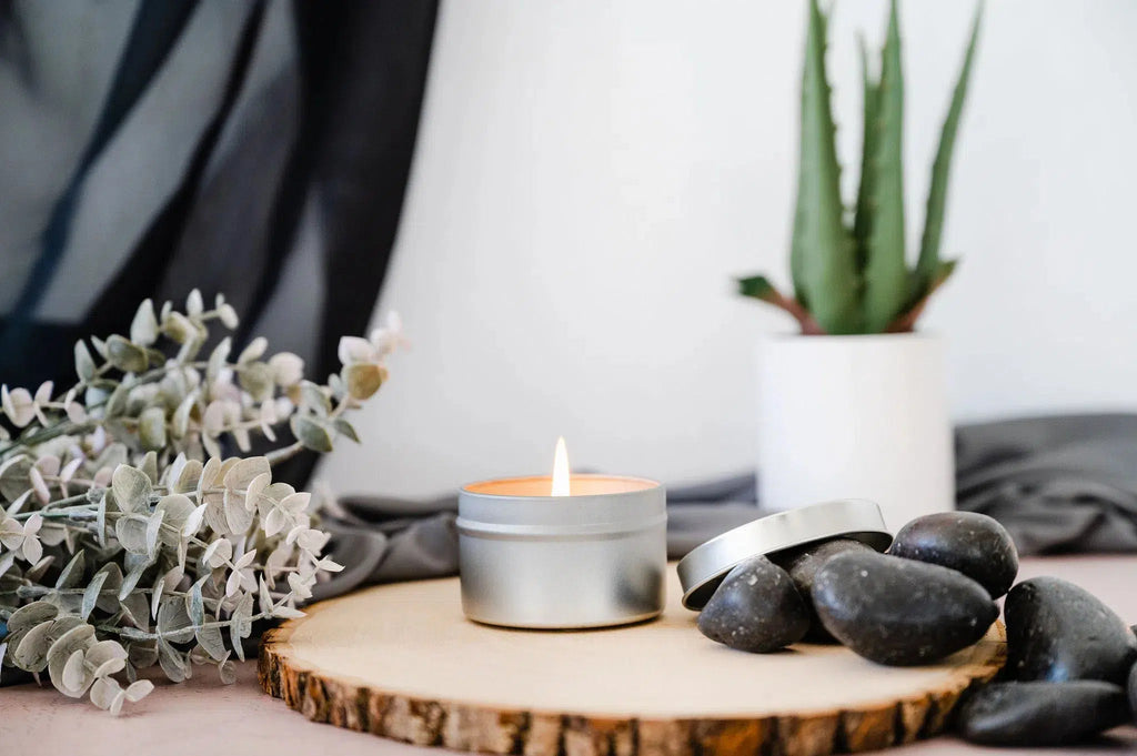 Teakwood and Tobacco Soy Candle | Travel Tin